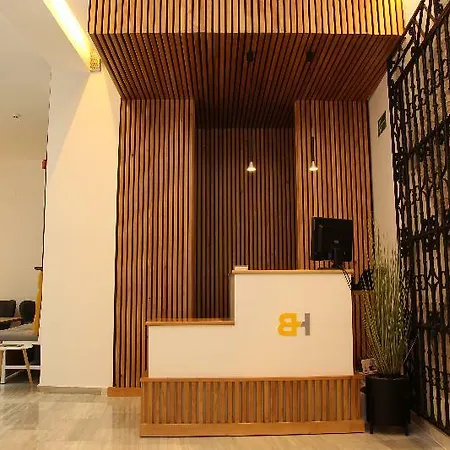 Hotell Basic Catedral 3*