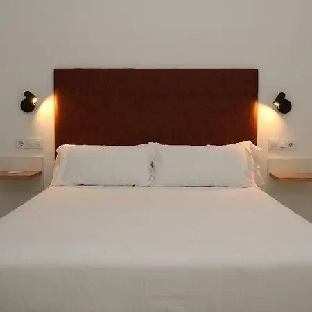 Hotell Basic Catedral