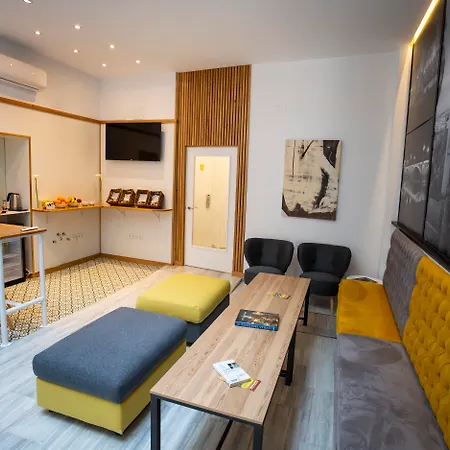Basic Catedral Hotel